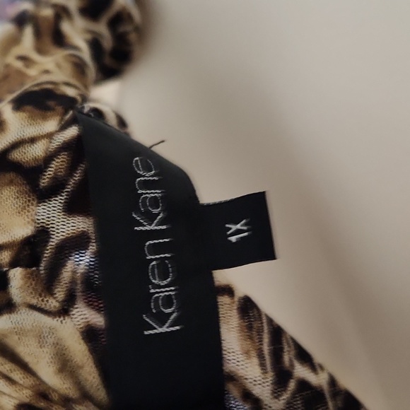 Snakeskin sheer wrap top - Picture 5 of 5